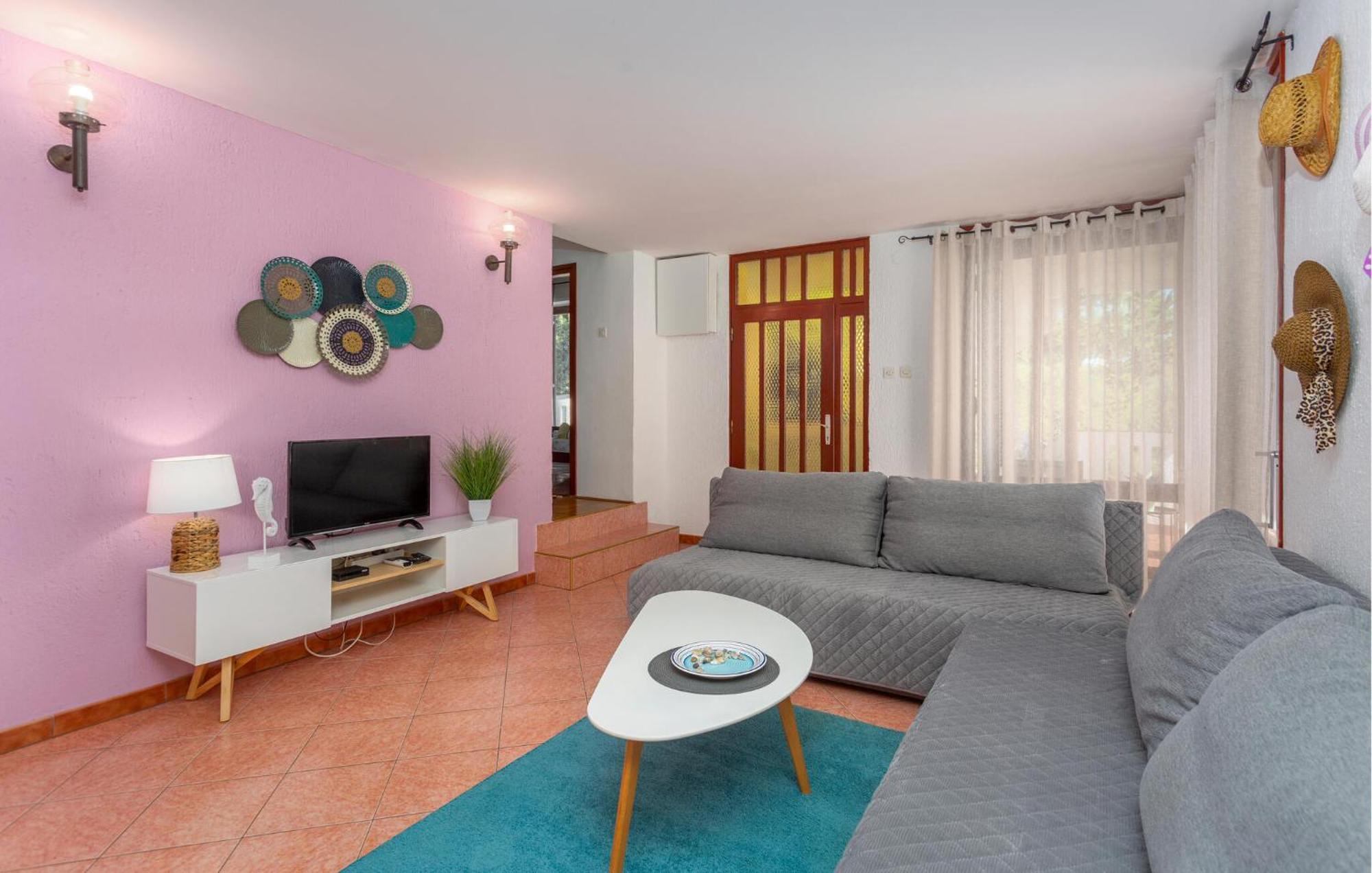 3 Bedroom Stunning Apartment In Krk 크르크 외부 사진